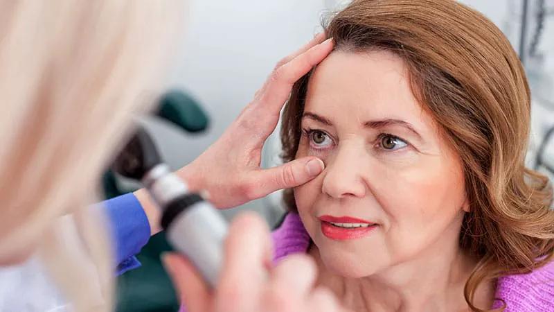 Uveitis in spondyloarthritis: one disease, very different eye complications