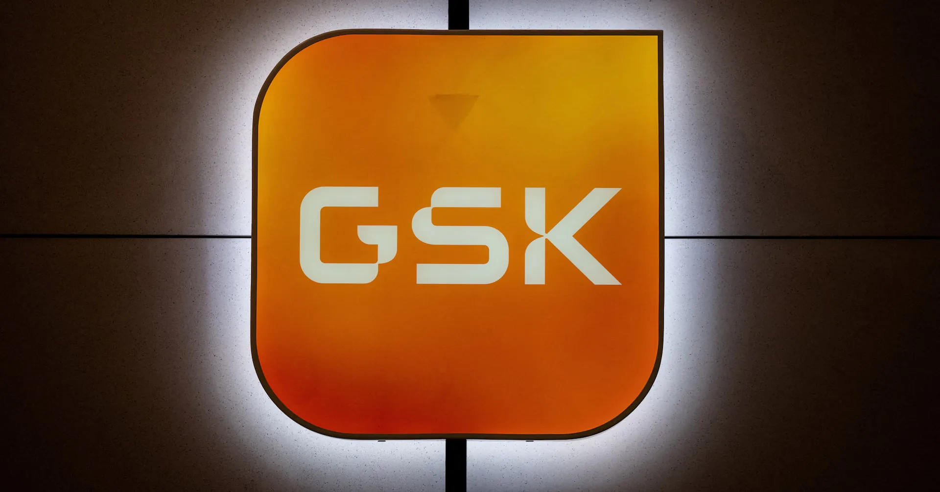 GSK's Jemperli shows promising results in rectal cancer trial