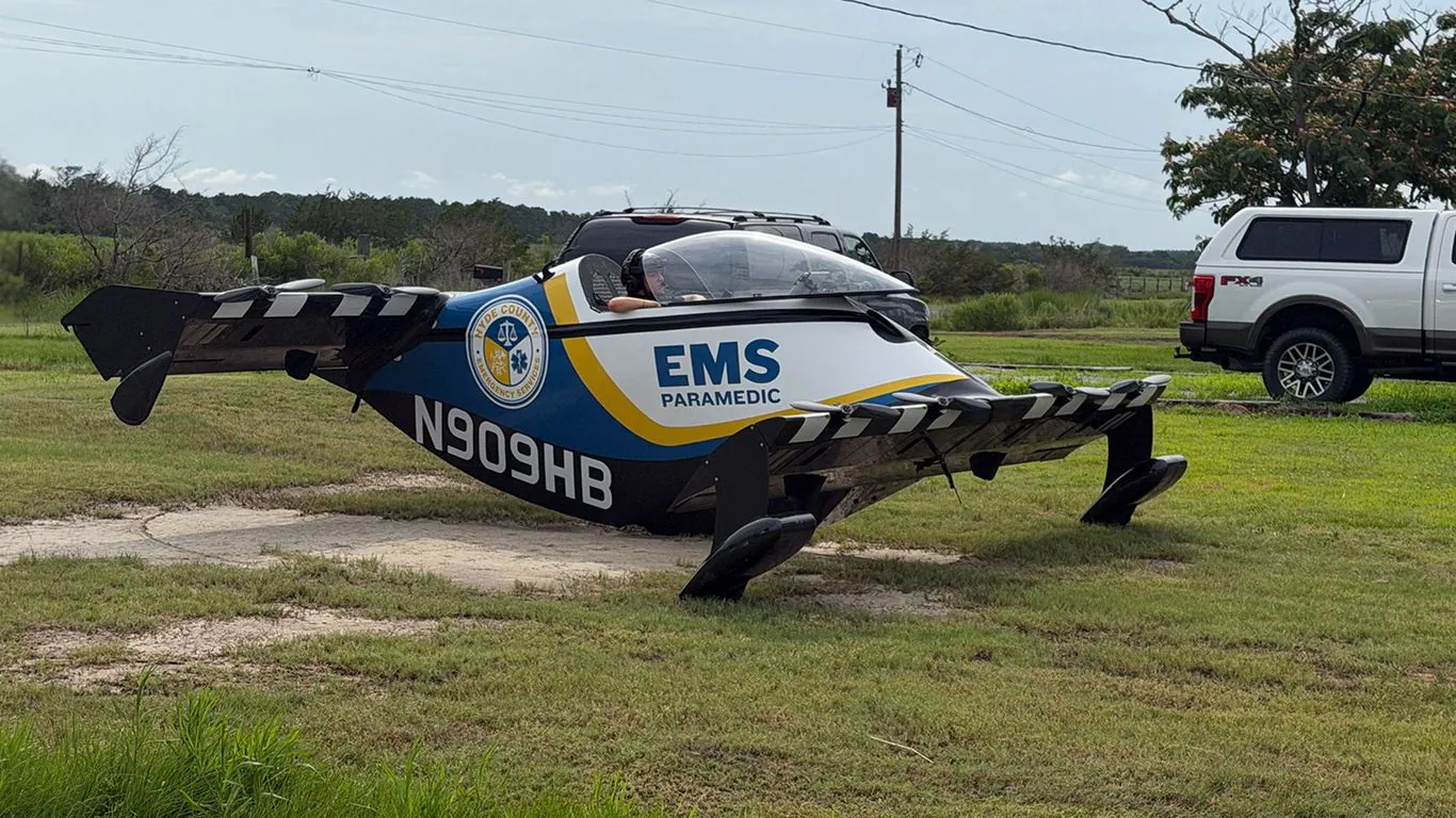 Flying paramedic reaches rural patients 20 minutes before ground ambulances