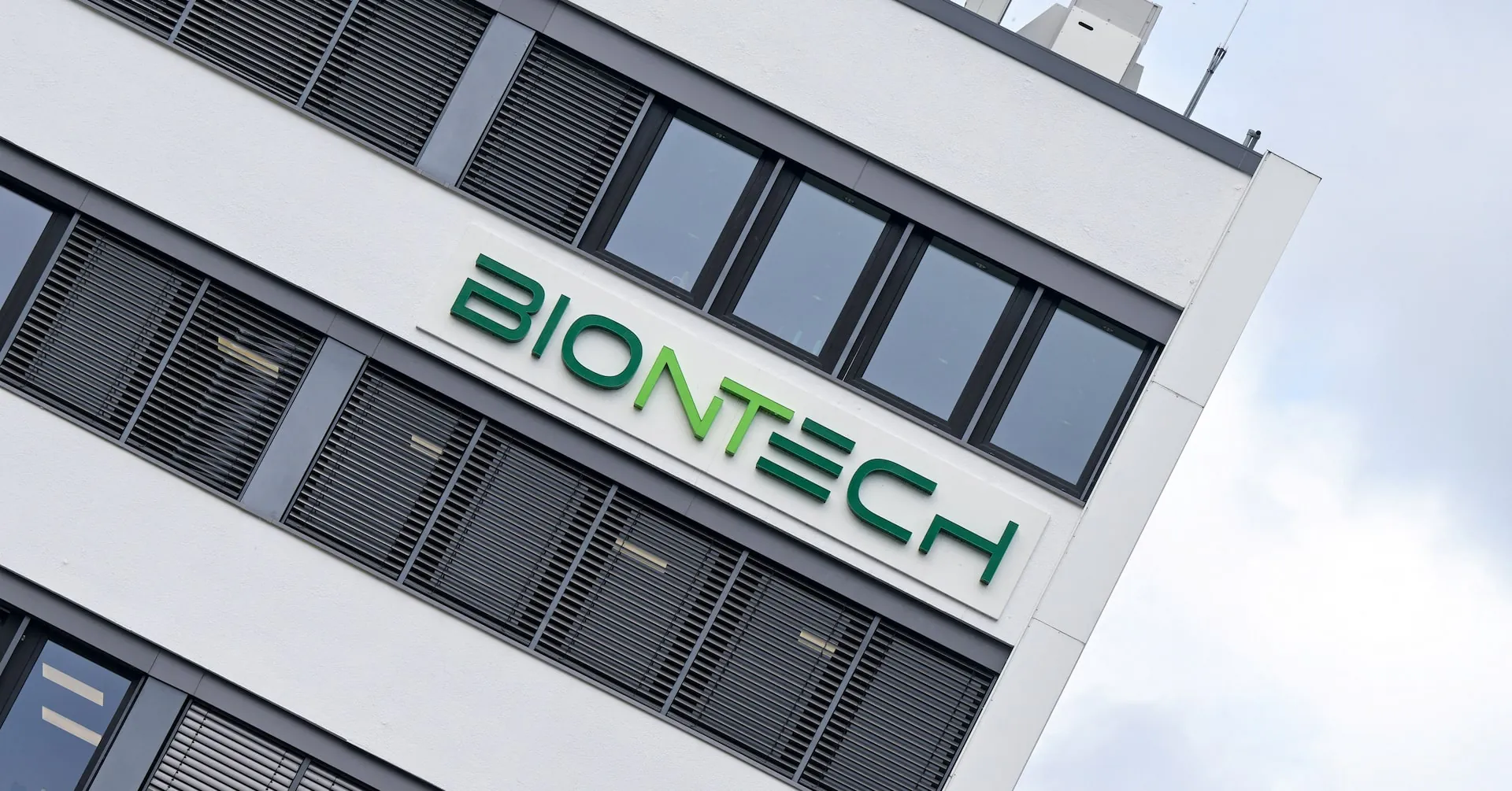 BioNTech pulls the plug on mRNA colorectal cancer vaccine trial