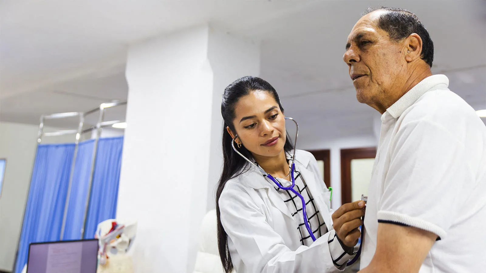 The language gap in U.S. healthcare is leaving millions of immigrants behind