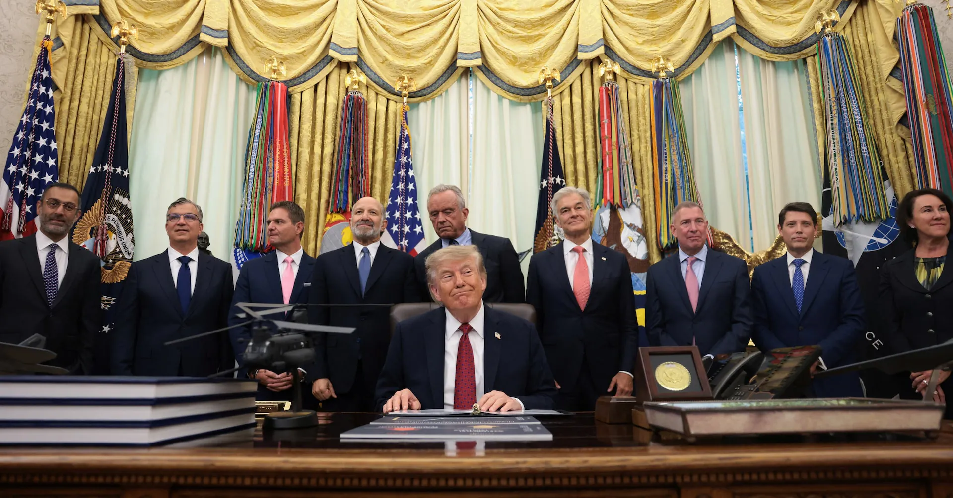 Trump expands drug pricing deals to mid-size pharma companies