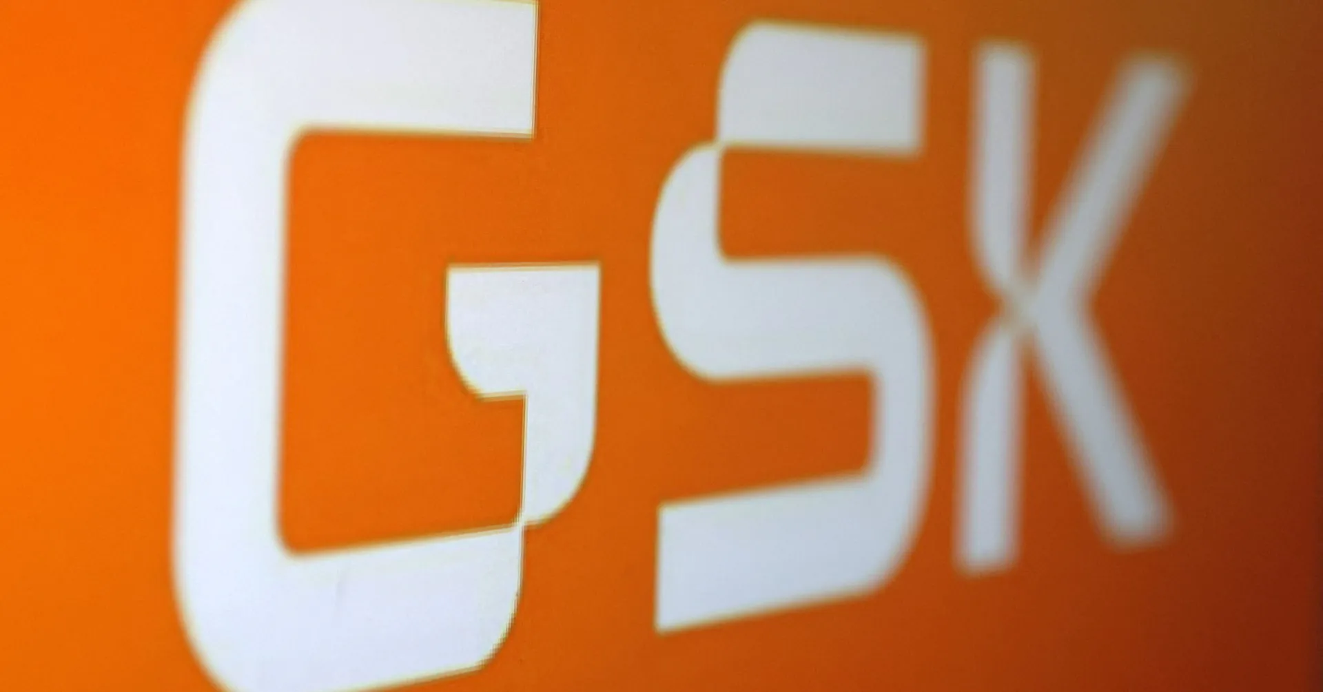 GSK's mRNA flu vaccine outperforms current shots, heads to late-stage trial