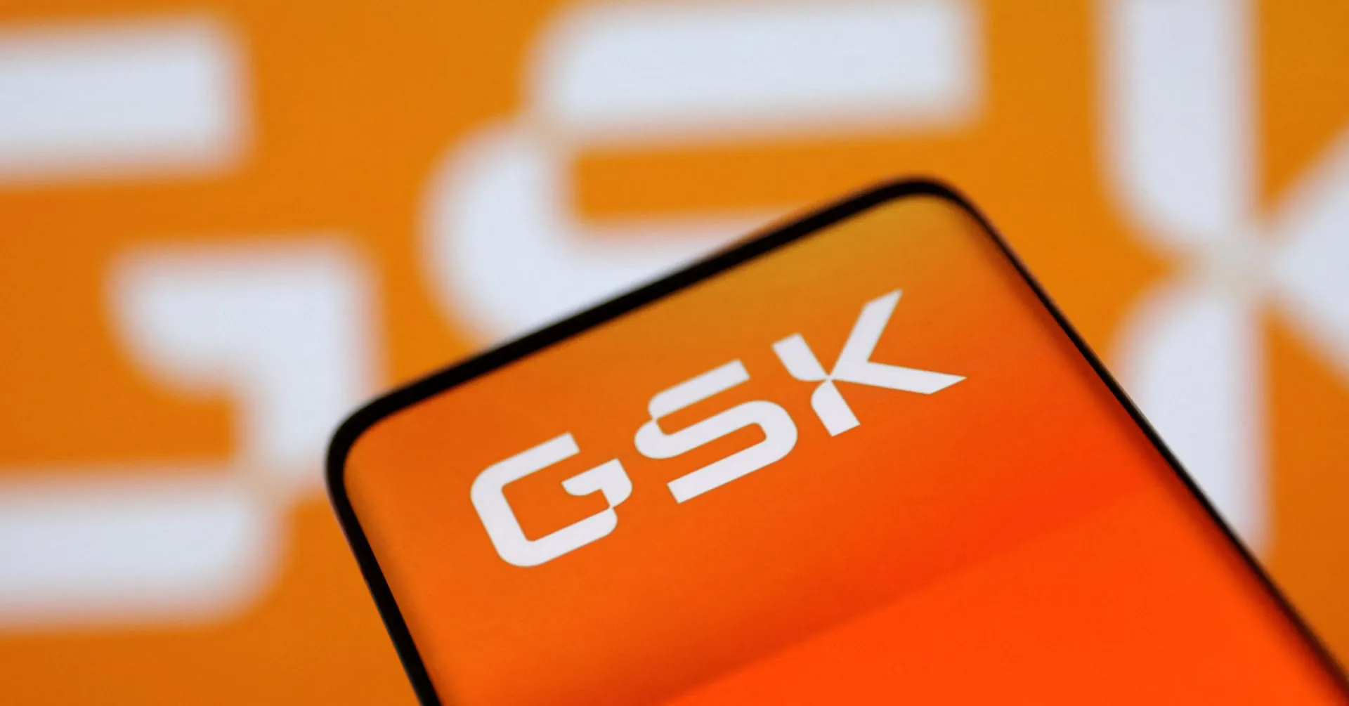 GSK bets big on Chinese biotech's experimental cancer drug