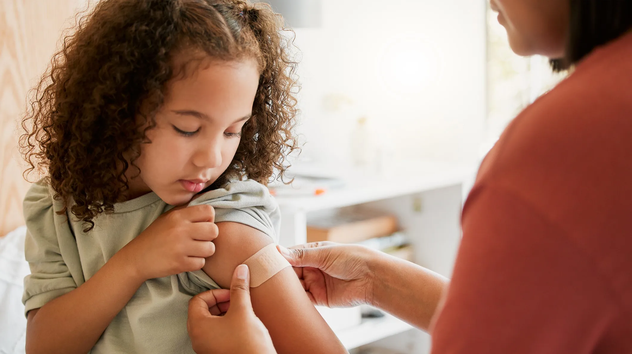 Major medical groups step in with 2026-27 vaccine guidance as federal process stalls