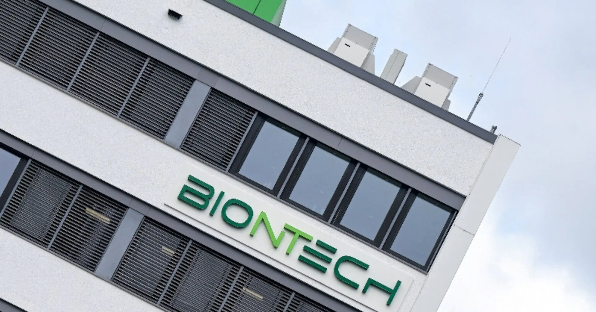 BioNTech's gotistobart nearly doubles survival in hard-to-treat lung cancer