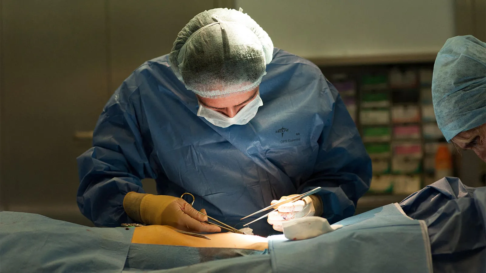 Removing fallopian tubes during routine surgery could slash ovarian cancer risk — so why isn't it happening more?
