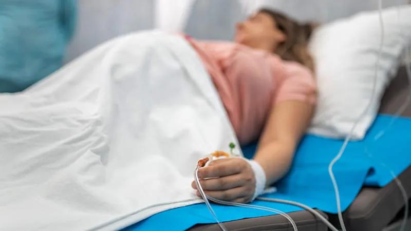 Long labor and deep tears raise wound complication risk after vaginal delivery — but antibiotics help