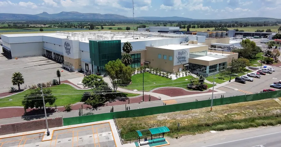 FDA wraps up cyclospora outbreak probe, pointing to Mexican lettuce facility