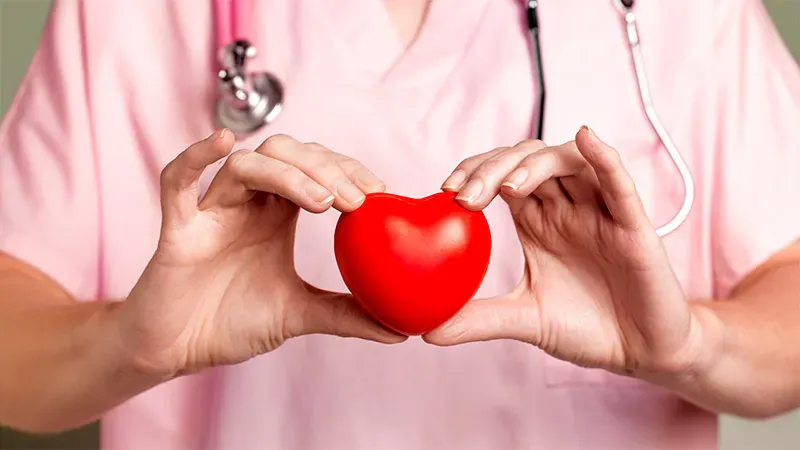 Breast cancer hormone therapy boosts survival but raises heart and metabolic risks