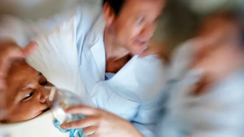 Morphine is being underused in the ER for dying patients struggling to breathe