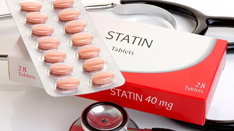Colchicine + statins: mostly safe, but watch the labs